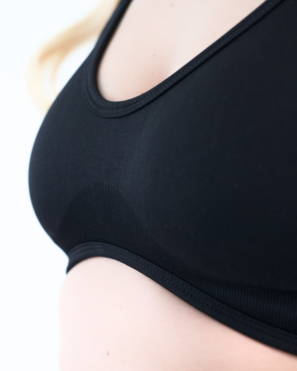 Reborn Sports Bra Schwarz