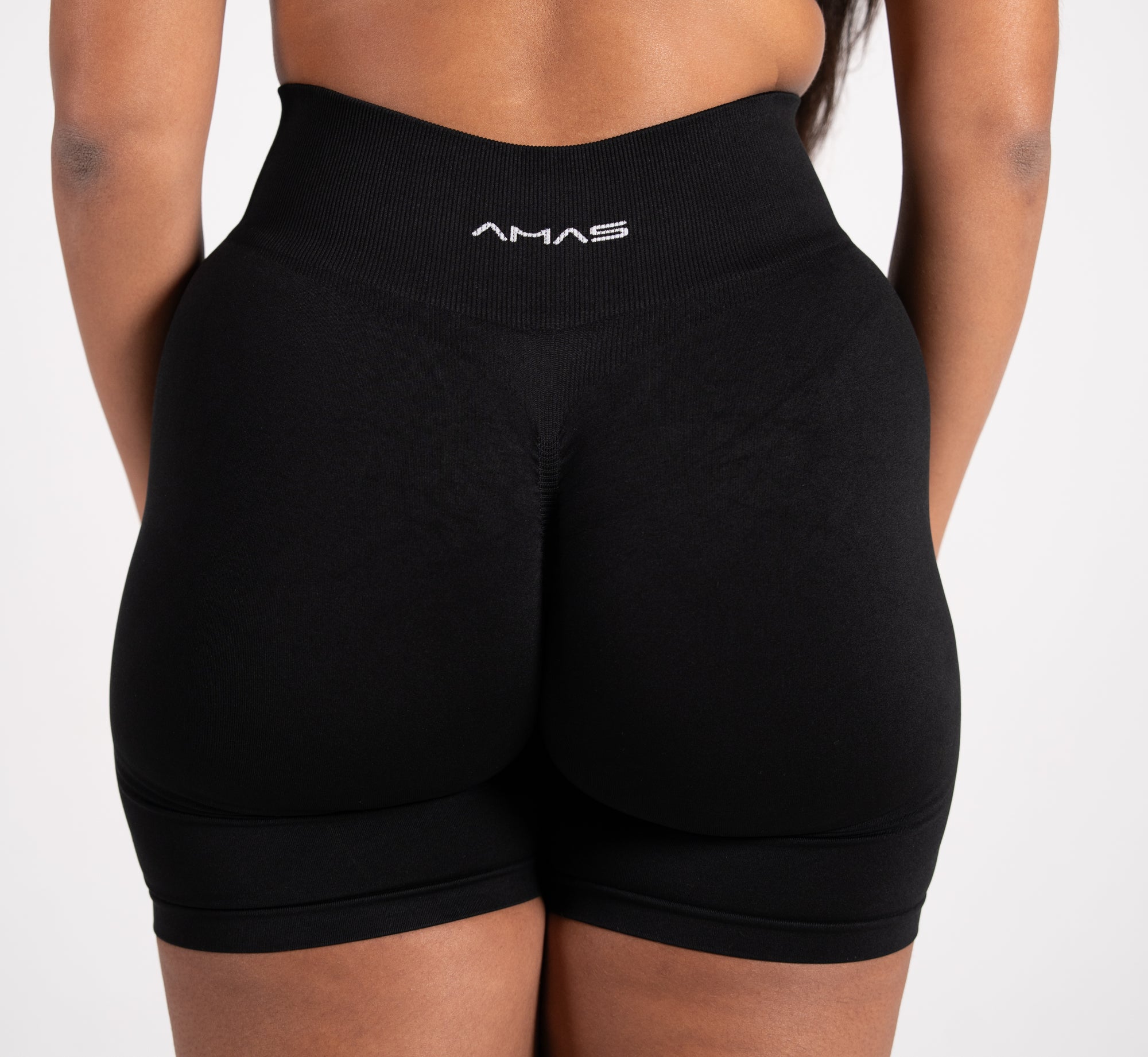 Reborn Shorts Schwarz