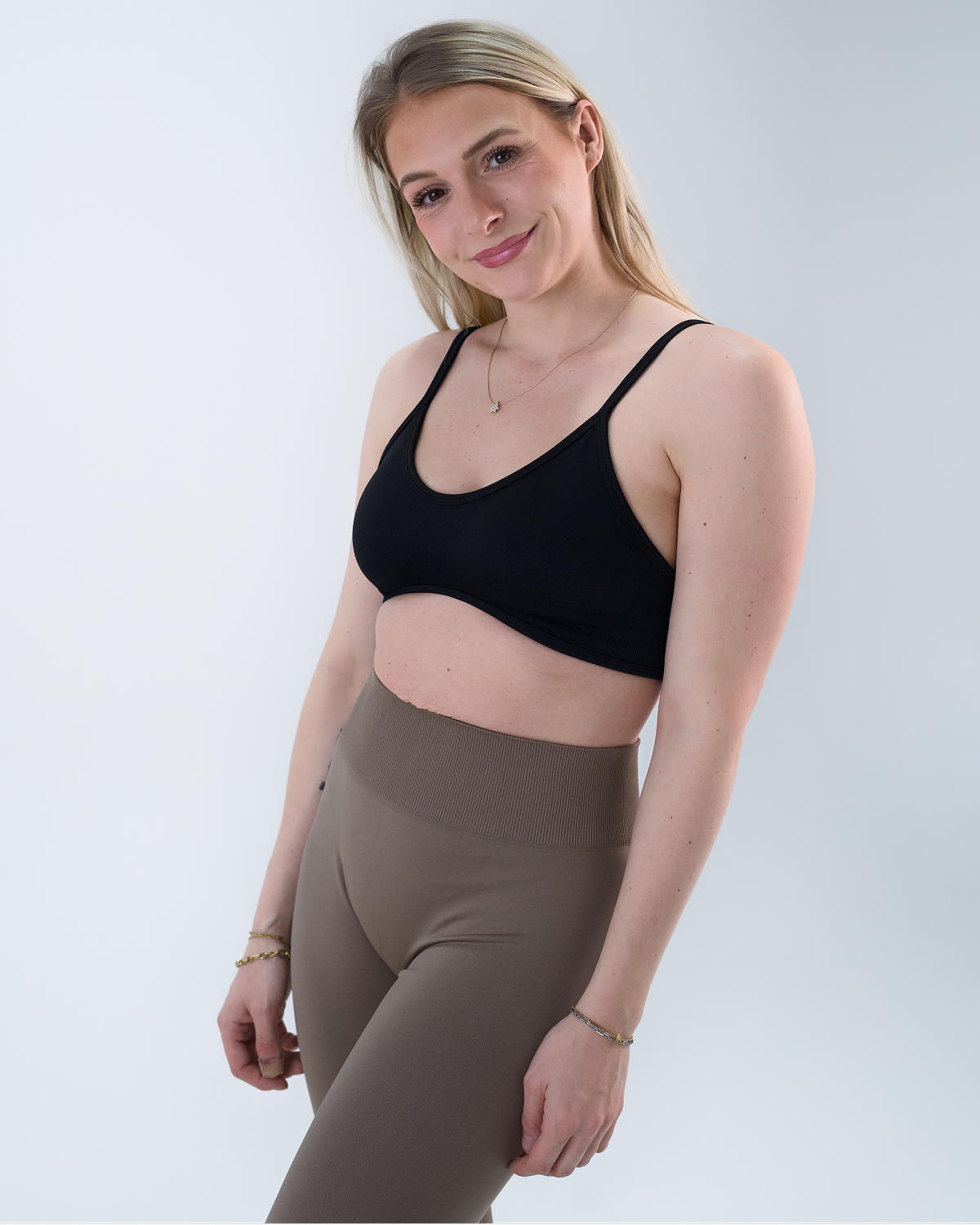 Reborn Sports Bra Schwarz