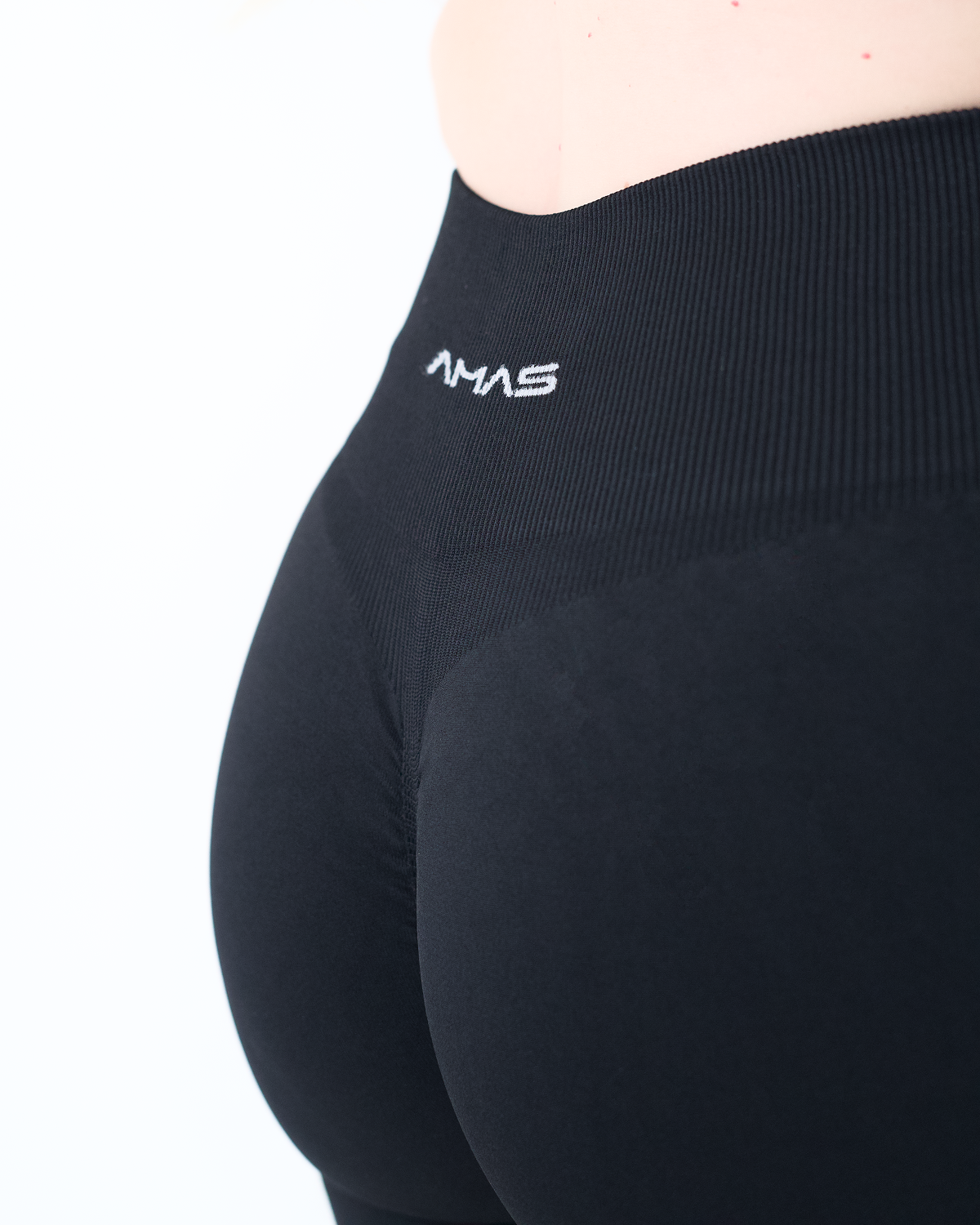 Reborn Shorts Schwarz